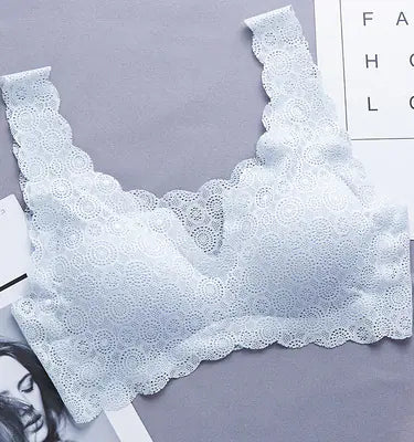 Women's Sports Bra with Adjustable Fit